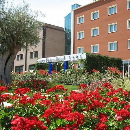Anusca Palace Hotel 카스텔산피에트로테르메 외부 사진