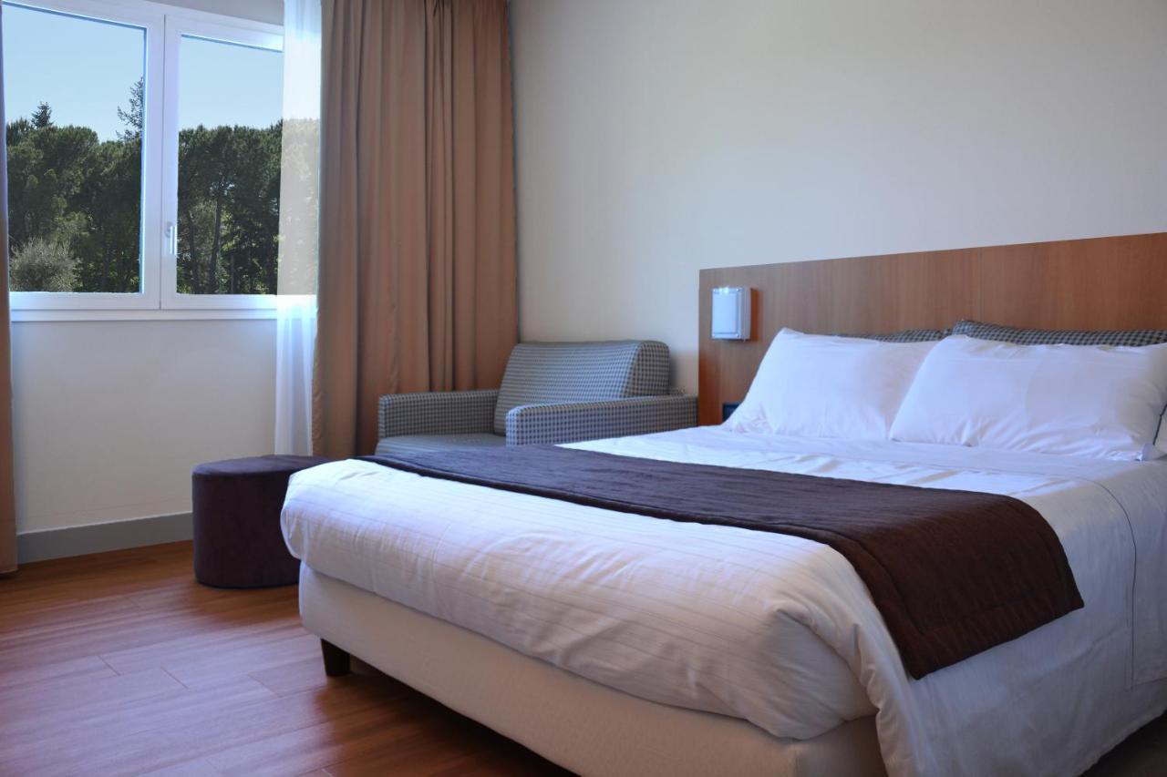 Anusca Palace Hotel 카스텔산피에트로테르메 외부 사진