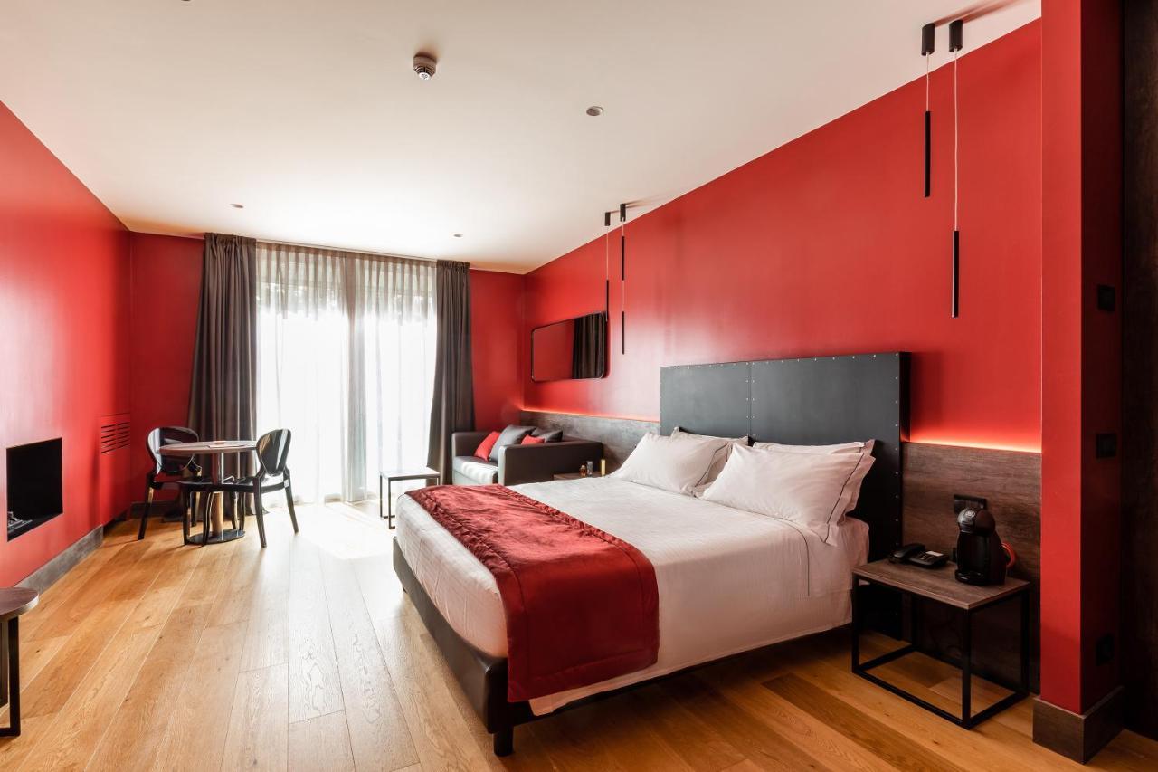 Anusca Palace Hotel 카스텔산피에트로테르메 외부 사진